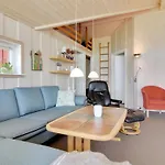 Gundel - 400m From The Sea By Interhome *