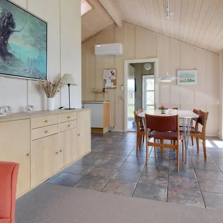Holiday home Gundel - 400m From The Sea By Interhome