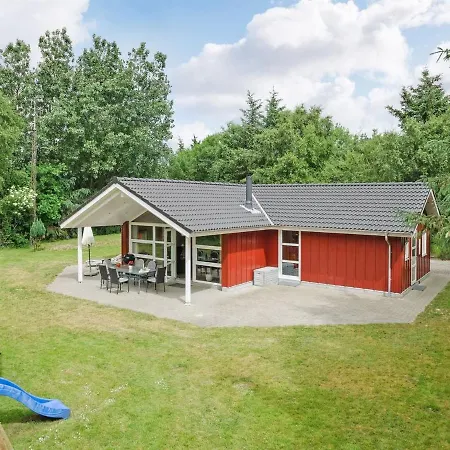 Gundel - 400m From The Sea By Interhome *