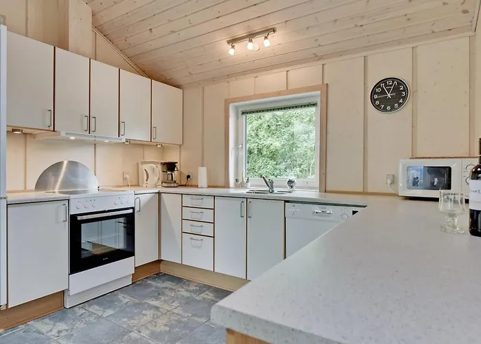 Holiday home Gundel - 400m From The Sea By Interhome